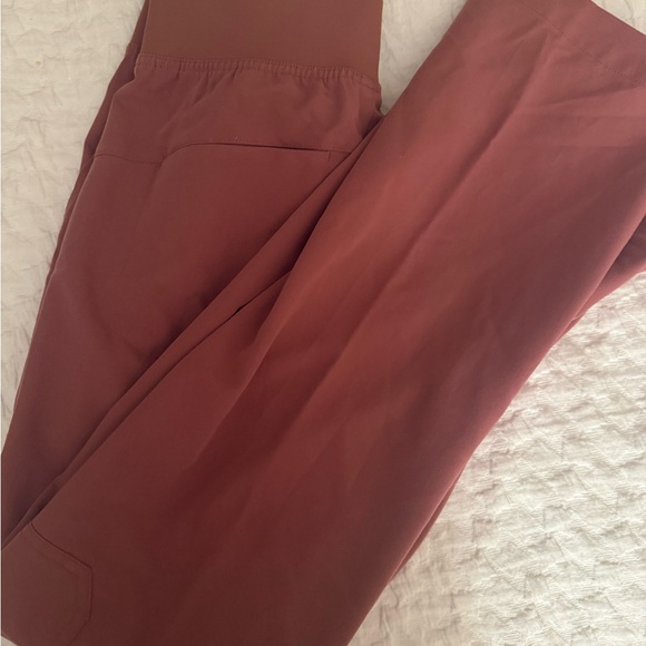 Figs Women's Mauve SET- Scrub Top and Bottoms - Picture 3 of 4